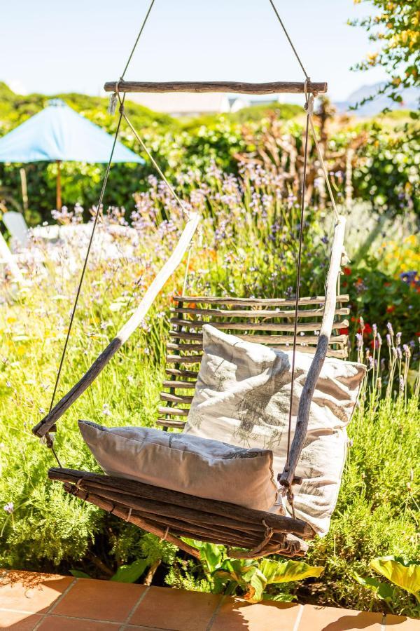 Guinea Fowl House Hotel โคมเม็ทจี ภายนอก รูปภาพ